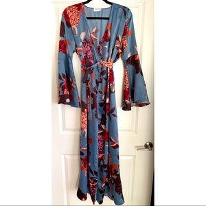 VICI Euphoria Wrap Maxi Dress - Size M